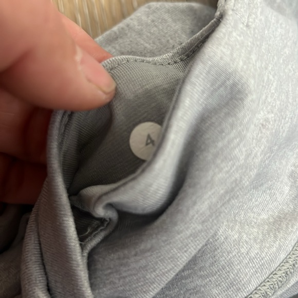 Lululemon Athletica - Picture 8 of 8